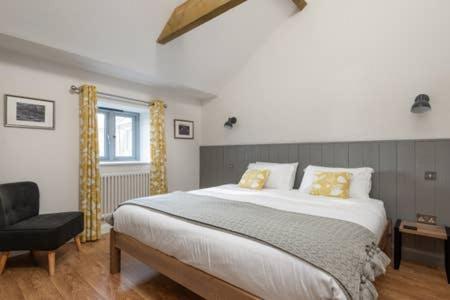 Gilliflower 1 Bedroom Cottage At Trethwale Barns Holiday Home Saint Keyne Exterior photo