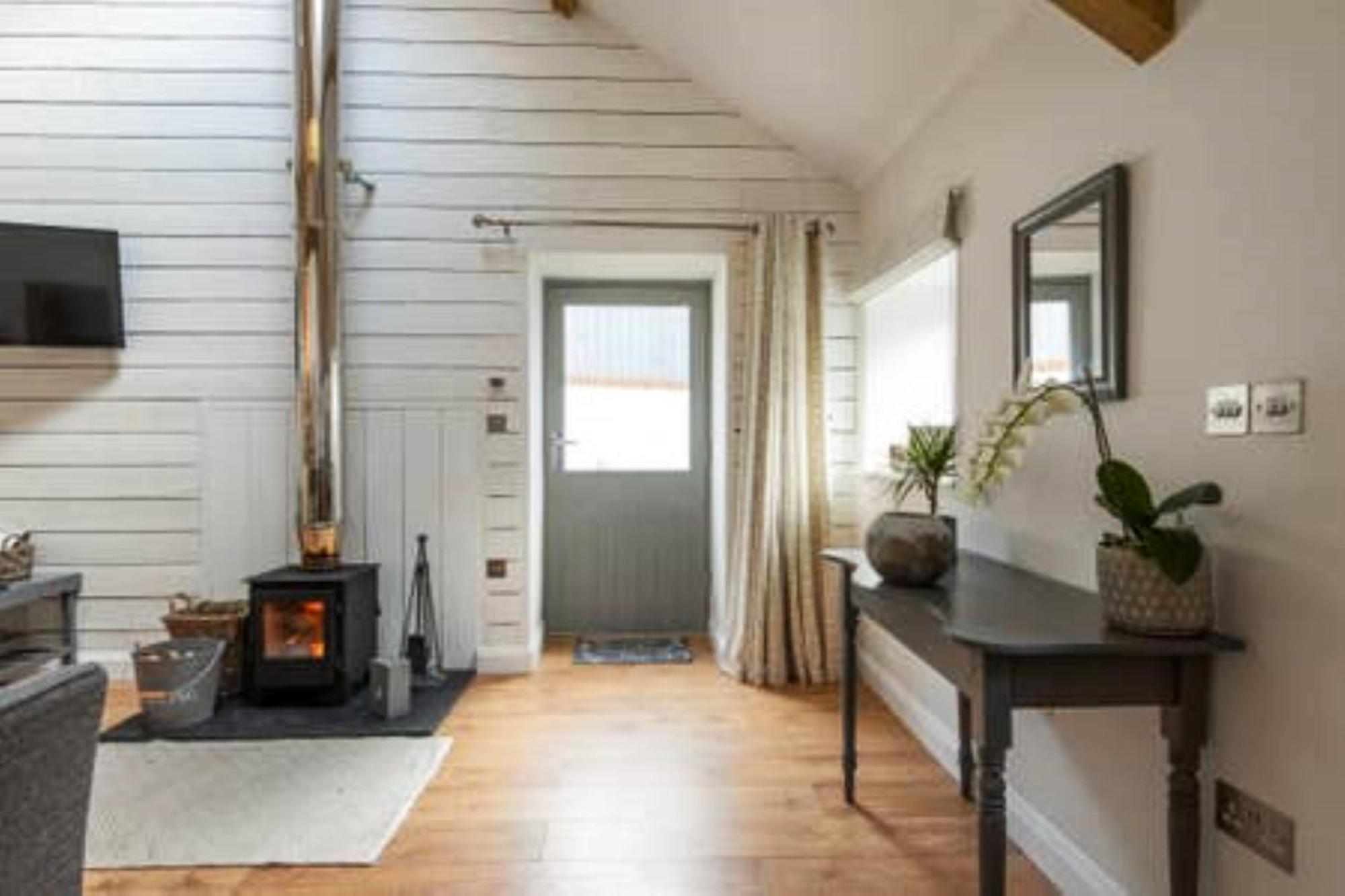 Gilliflower 1 Bedroom Cottage At Trethwale Barns Holiday Home Saint Keyne Exterior photo